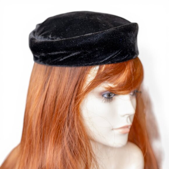 Vintage Velvet Hat Lot – 10 Mid-Century Styles main image 5